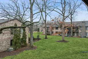 6227 Trinity Dr, Lisle, IL 60532 - Photo 18