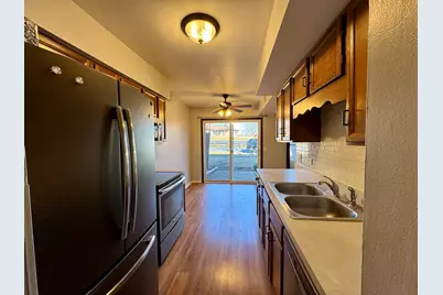 412 St Johns Road #D, Woodstock, IL 60098 - Photo 6