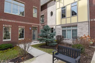 330 Pennsylvania Way, Oak Park, IL 60302 - Photo 2