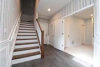 330 Pennsylvania Way, Oak Park, IL 60302 - Photo 6