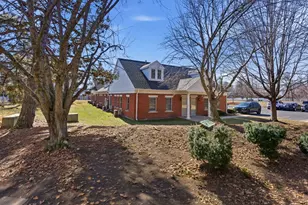 525 Bradbury Ln, Geneva, IL 60134 - Photo 26