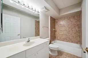 [Address not provided], Skokie, IL 60076 - Photo 18