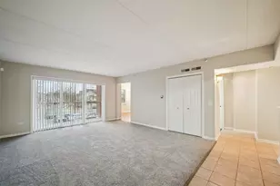 [Address not provided], Skokie, IL 60076 - Photo 6