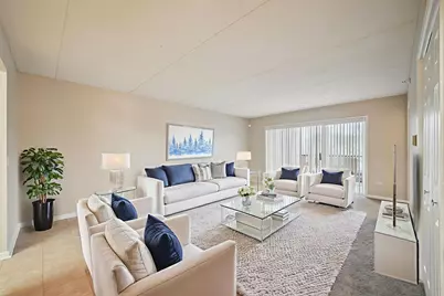 [Address not provided], Skokie, IL 60076 - Photo 4