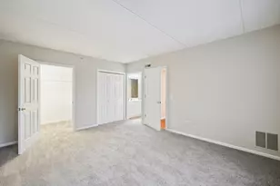 [Address not provided], Skokie, IL 60076 - Photo 16