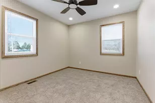 313 E Martin St, Forrest, IL 61741 - Photo 36