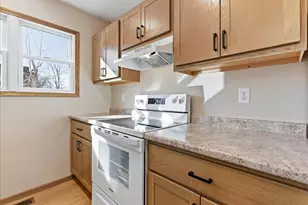 313 E Martin St, Forrest, IL 61741 - Photo 12