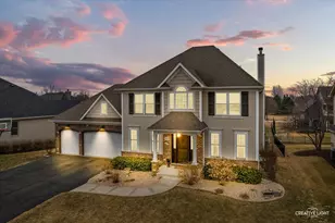 931 Patriot Pkwy, Elburn, IL 60119 - Photo 2