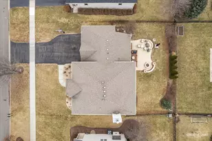 931 Patriot Pkwy, Elburn, IL 60119 - Photo 40