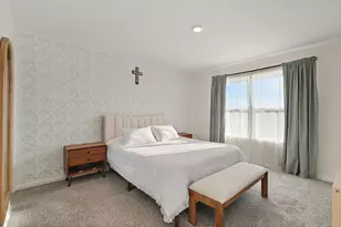 3806 Honeysuckle Ln, Elgin, IL 60124 - Photo 16