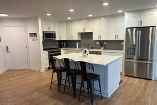 1229 Ballantrae Pl, Mundelein, IL 60060 - Photo 2