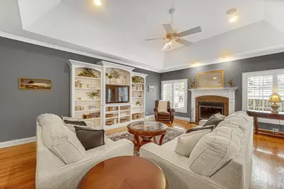 502 S Summit Street, Wheaton, IL 60187 - Photo 12