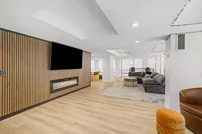 1660 N Lasalle Drive #3811, Chicago, IL 60614 - Photo 24