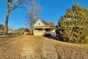 811 N Market St, Marion, IL 62959 - Photo 30