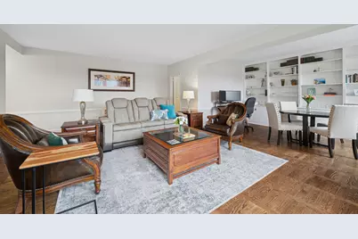 1585 Ridge Avenue #611, Evanston, IL 60201 - Photo 2