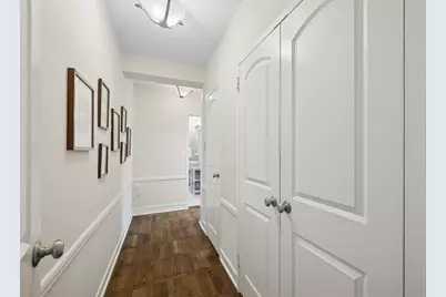 1585 Ridge Avenue #611, Evanston, IL 60201 - Photo 8