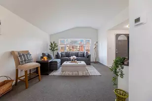 10029 S Wentworth Ave, Chicago, IL 60628 - Photo 2