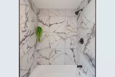 10029 S Wentworth Avenue, Chicago, IL 60628 - Photo 18