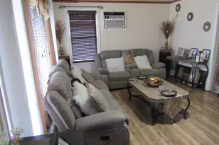 209 Miami St, Park Forest, IL 60466 - Photo 2