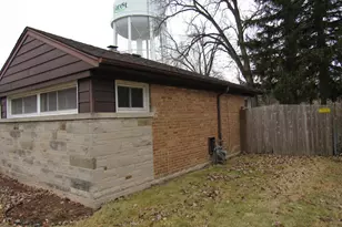 209 Miami St, Park Forest, IL 60466 - Photo 12