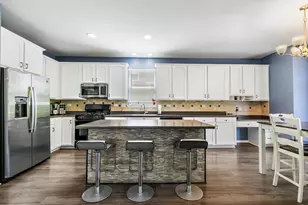 394 Rockland Ave, Elgin, IL 60124 - Photo 10