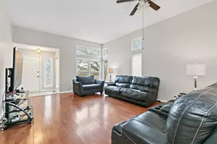 871 Taralon Trail, Lake in the Hills, IL 60156 - Photo 2