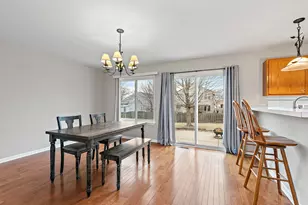 871 Taralon Trail, Lake in the Hills, IL 60156 - Photo 6