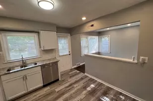 17917 Ashland Ave, Homewood, IL 60430 - Photo 6