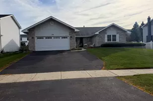 179 Farmgate Dr, Schaumburg, IL 60193 - Photo 1