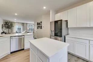 1406 Neubauer Circle, Lindenhurst, IL 60046 - Photo 10