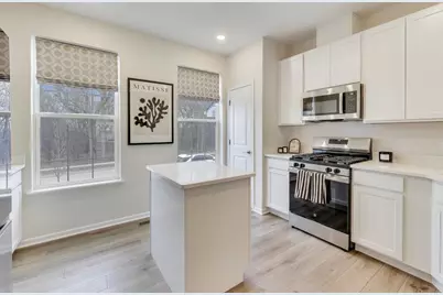 1406 Neubauer Circle #1904, Lindenhurst, IL 60046 - Photo 8