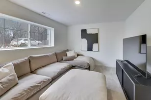 1406 Neubauer Circle, Lindenhurst, IL 60046 - Photo 24