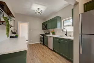 10541 S Normal Ave, Chicago, IL 60628 - Photo 8