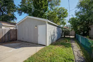 10541 S Normal Ave, Chicago, IL 60628 - Photo 30