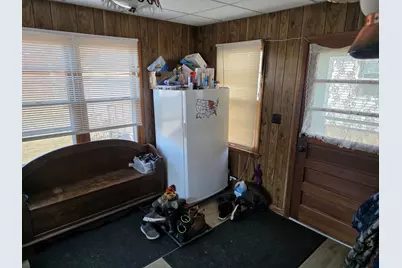 427 W Hurlbut Avenue, Belvidere, IL 61008 - Photo 12