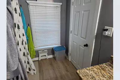 427 W Hurlbut Avenue, Belvidere, IL 61008 - Photo 20