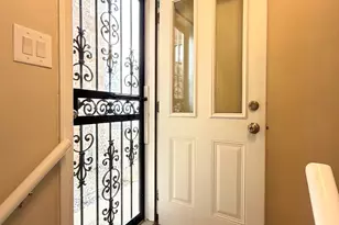 6356 W Giddings St, Chicago, IL 60630 - Photo 40