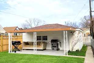 6356 W Giddings St, Chicago, IL 60630 - Photo 4