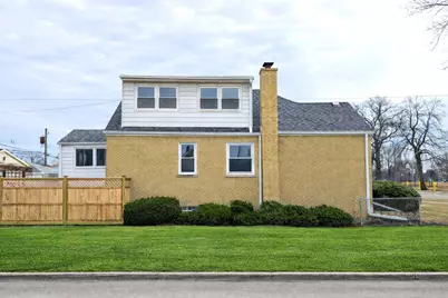 6356 W Giddings Street, Chicago, IL 60630 - Photo 2