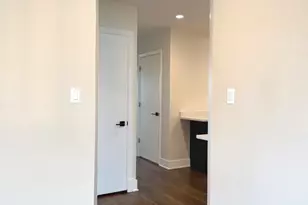 6356 W Giddings St, Chicago, IL 60630 - Photo 10