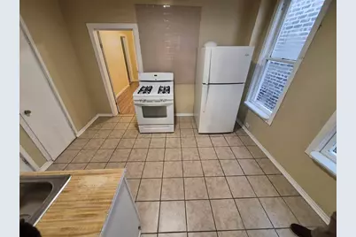 2046 W 19th Street #2, Chicago, IL 60608 - Photo 6