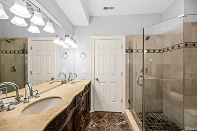 7020 S Paxton Avenue #1S, Chicago, IL 60649 - Photo 10