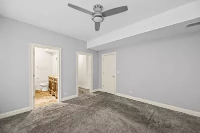 7020 S Paxton Avenue #1S, Chicago, IL 60649 - Photo 16