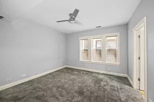 7020 S Paxton Ave, Chicago, IL 60649 - Photo 18