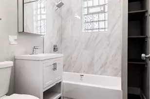 4552 S Indiana Ave, Chicago, IL 60653 - Photo 8