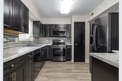 [Address not provided], Naperville, IL 60563 - Photo 4