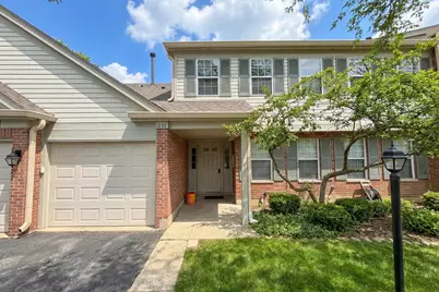 1251 Rosewood Court #B2, Schaumburg, IL 60193 - Photo 2
