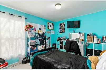 1563 Yellowstone Drive, Streamwood, IL 60107 - Photo 10