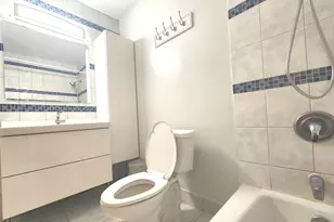 9009 Golf Rd, Des Plaines, IL 60016 - Photo 10