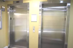 9009 Golf Rd, Des Plaines, IL 60016 - Photo 6